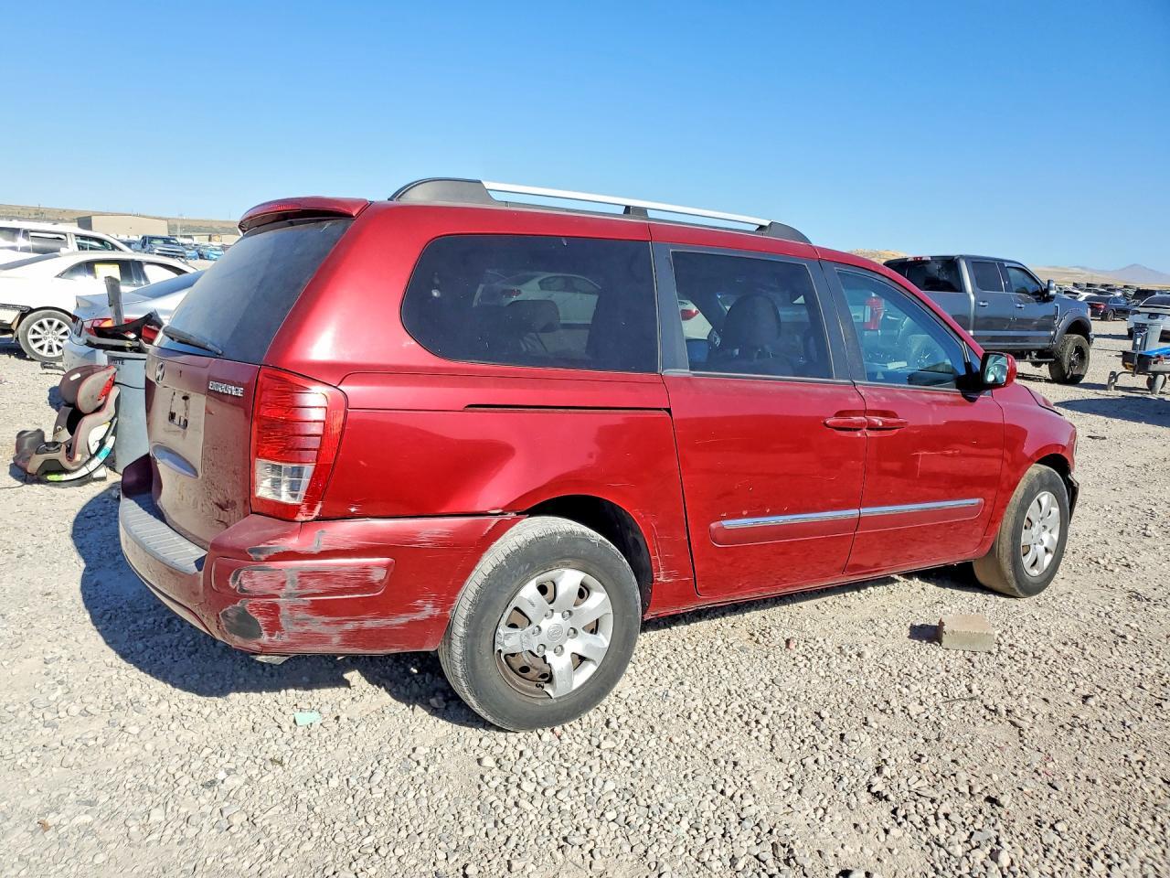 2007 Hyundai Entourage Gls - Фото 3