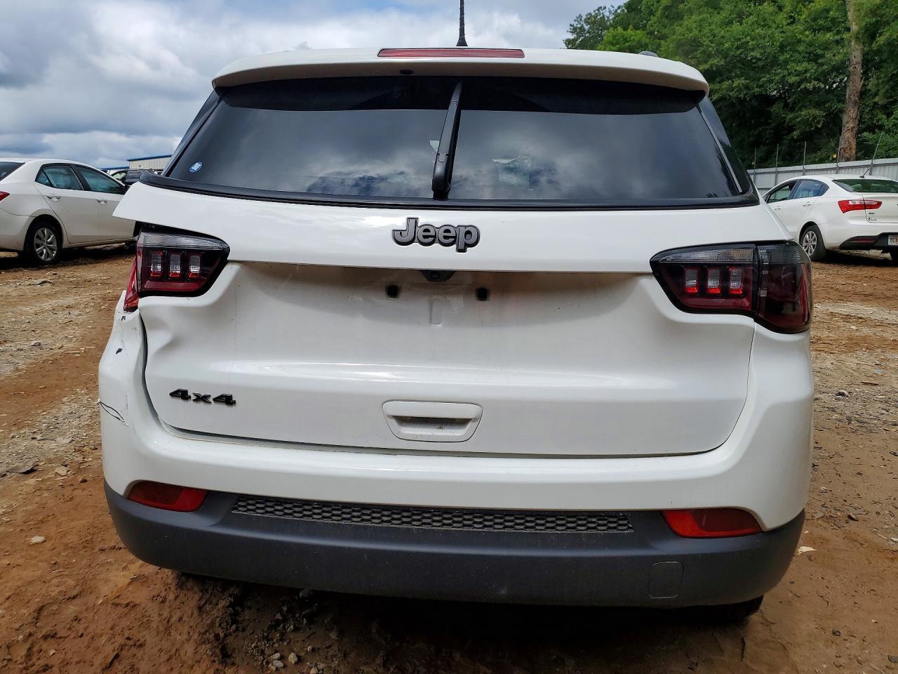 2026 Jeep Compass Latitude - Image 6