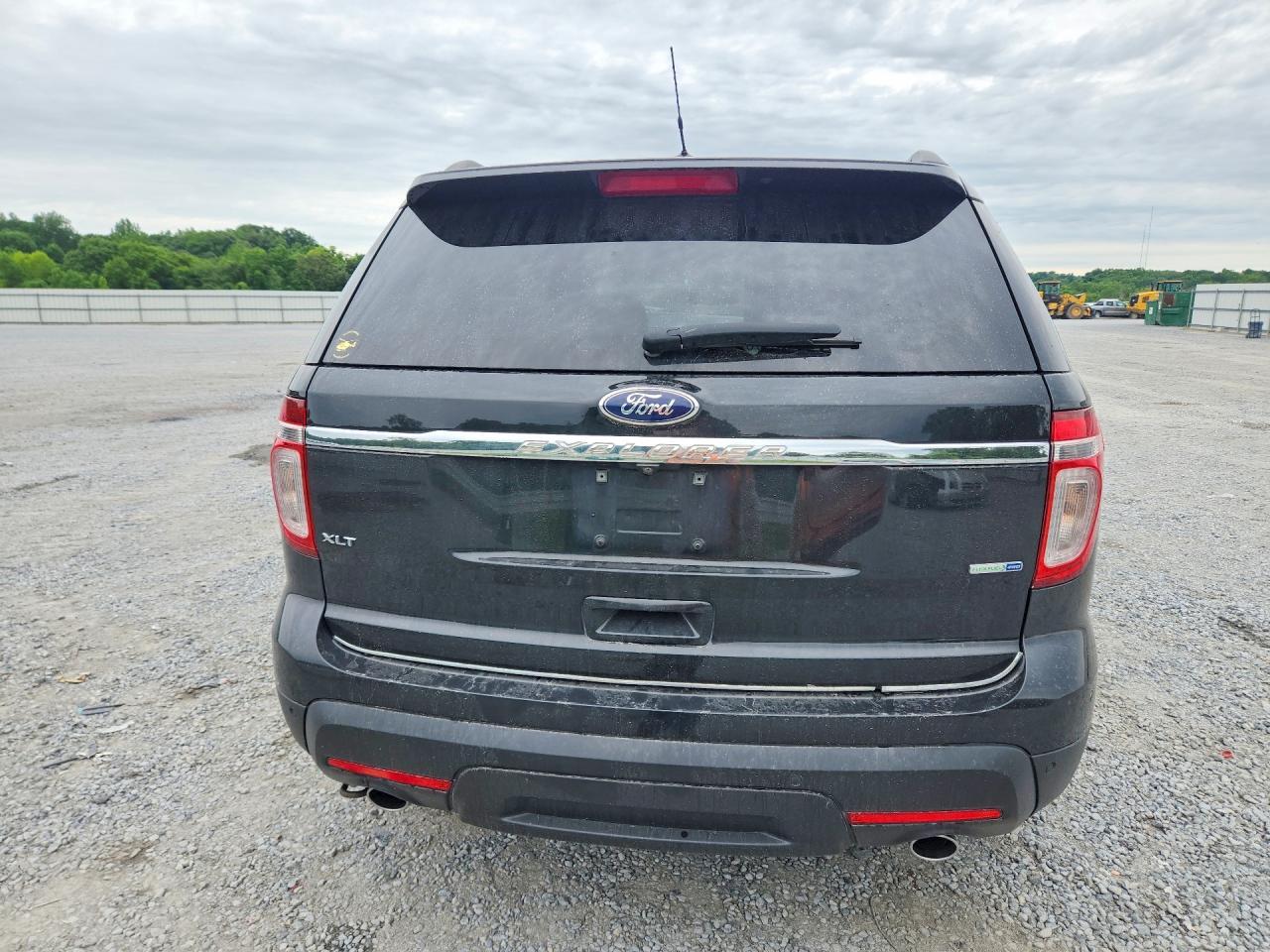 2015 Ford Explorer Xlt - Фото 6