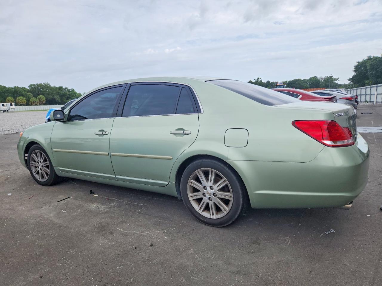 2005 Toyota Avalon Limited - Фото 2