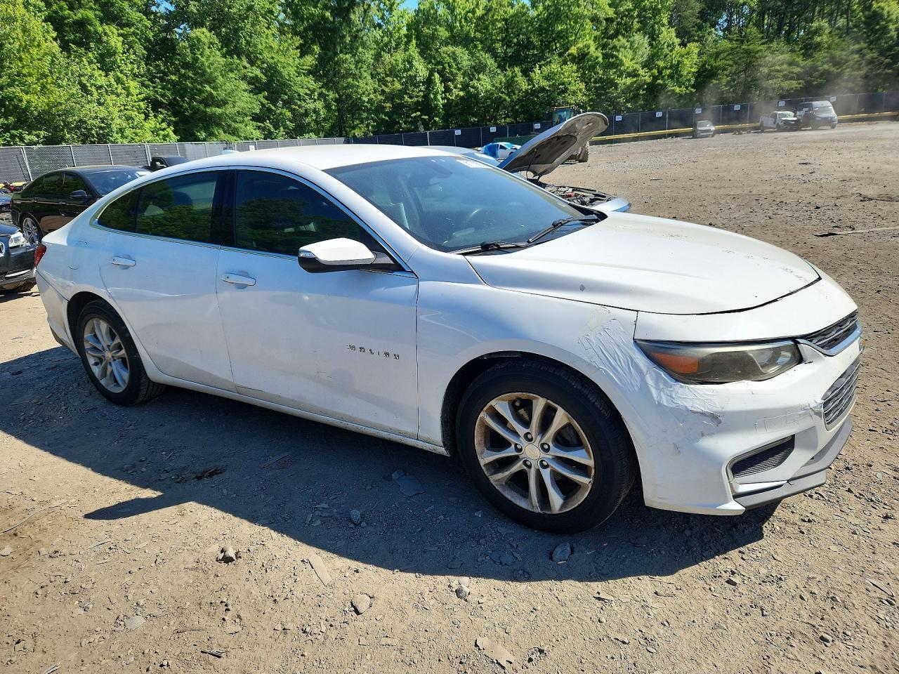 2017 Chevrolet Malibu Lt - Image 4