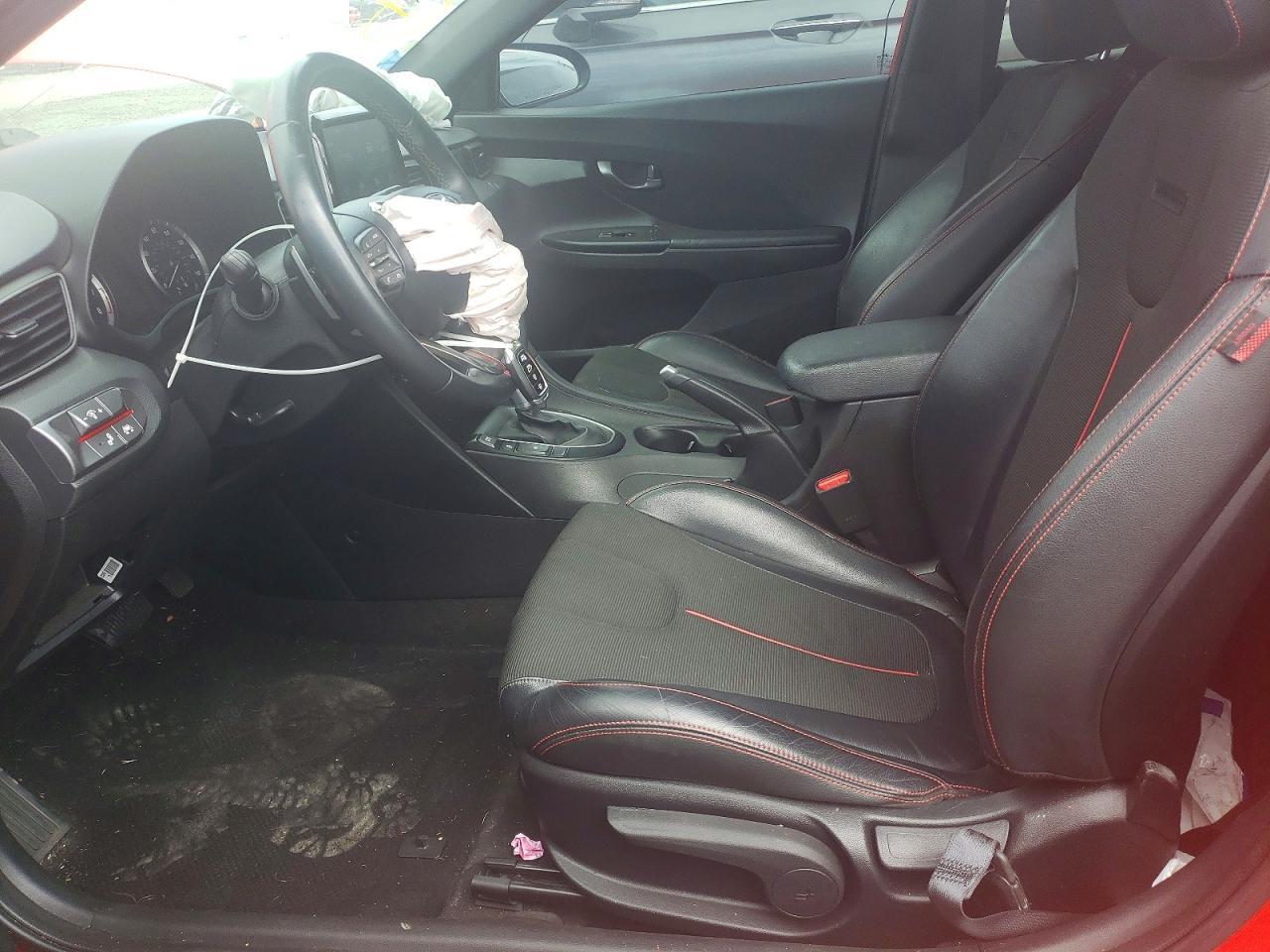 2021 Hyundai Veloster 2.0L Premium - Image 7