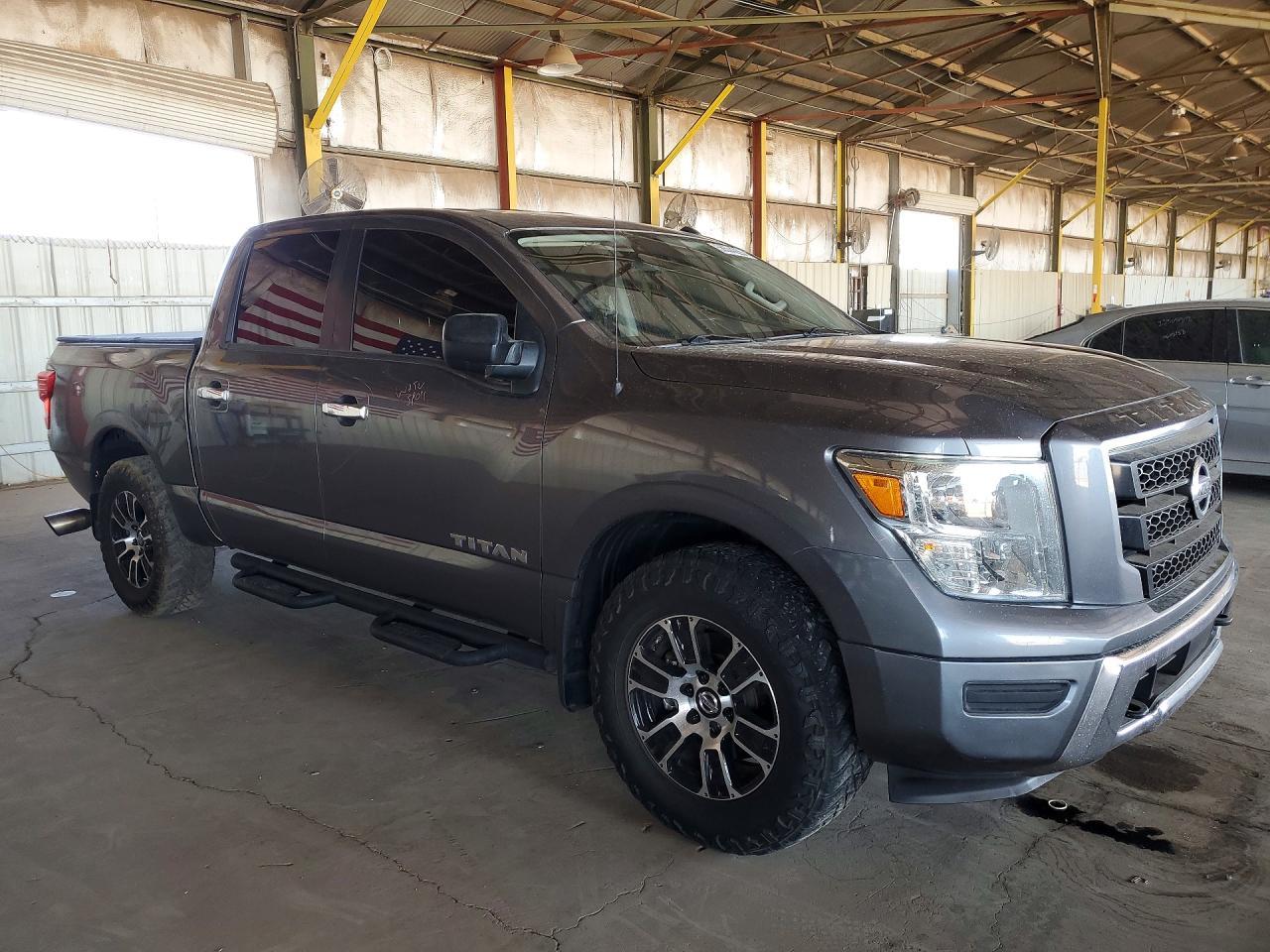 2021 Nissan Titan S - Image 4