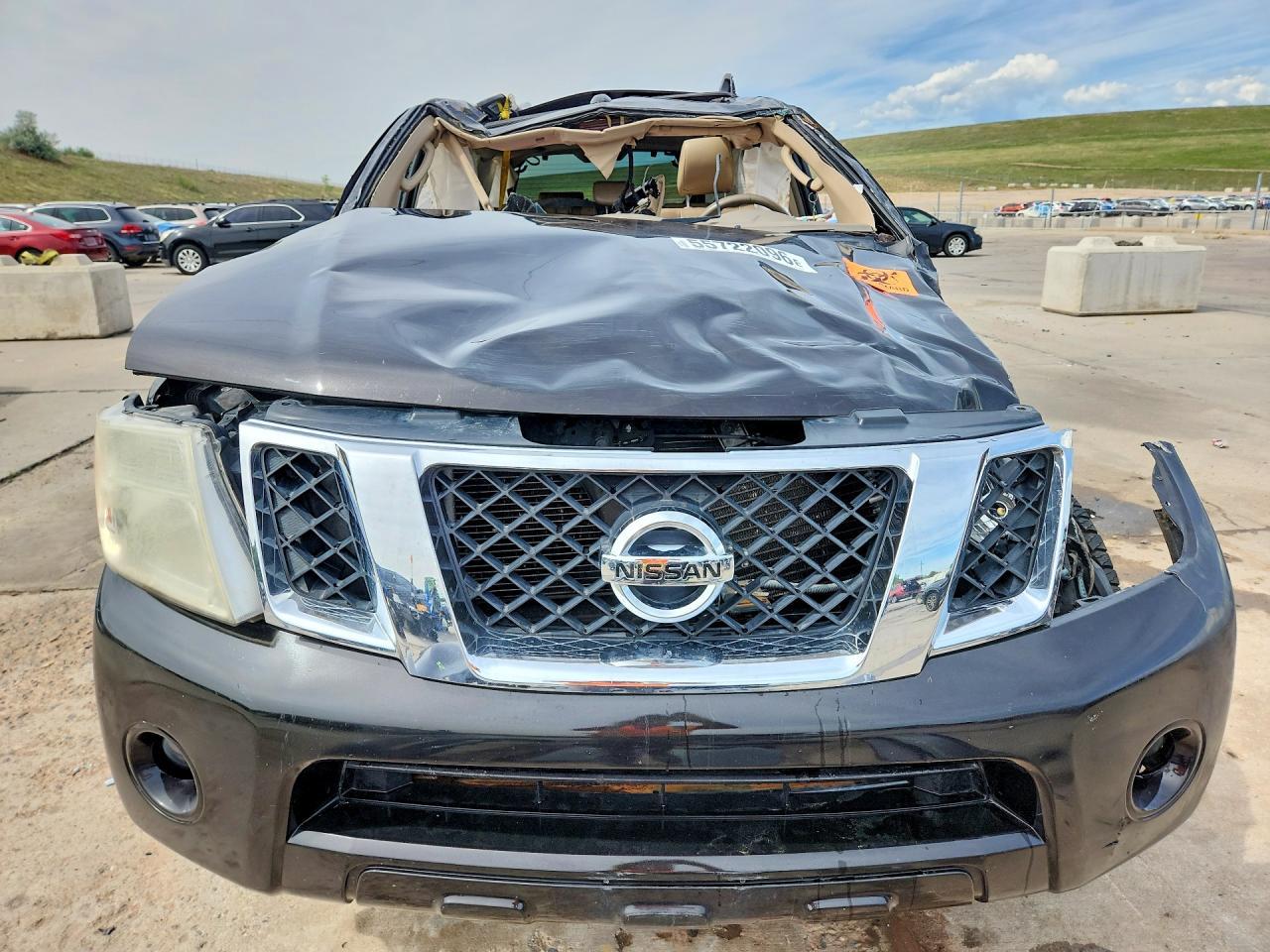 2011 Nissan Pathfinder S - Image 5