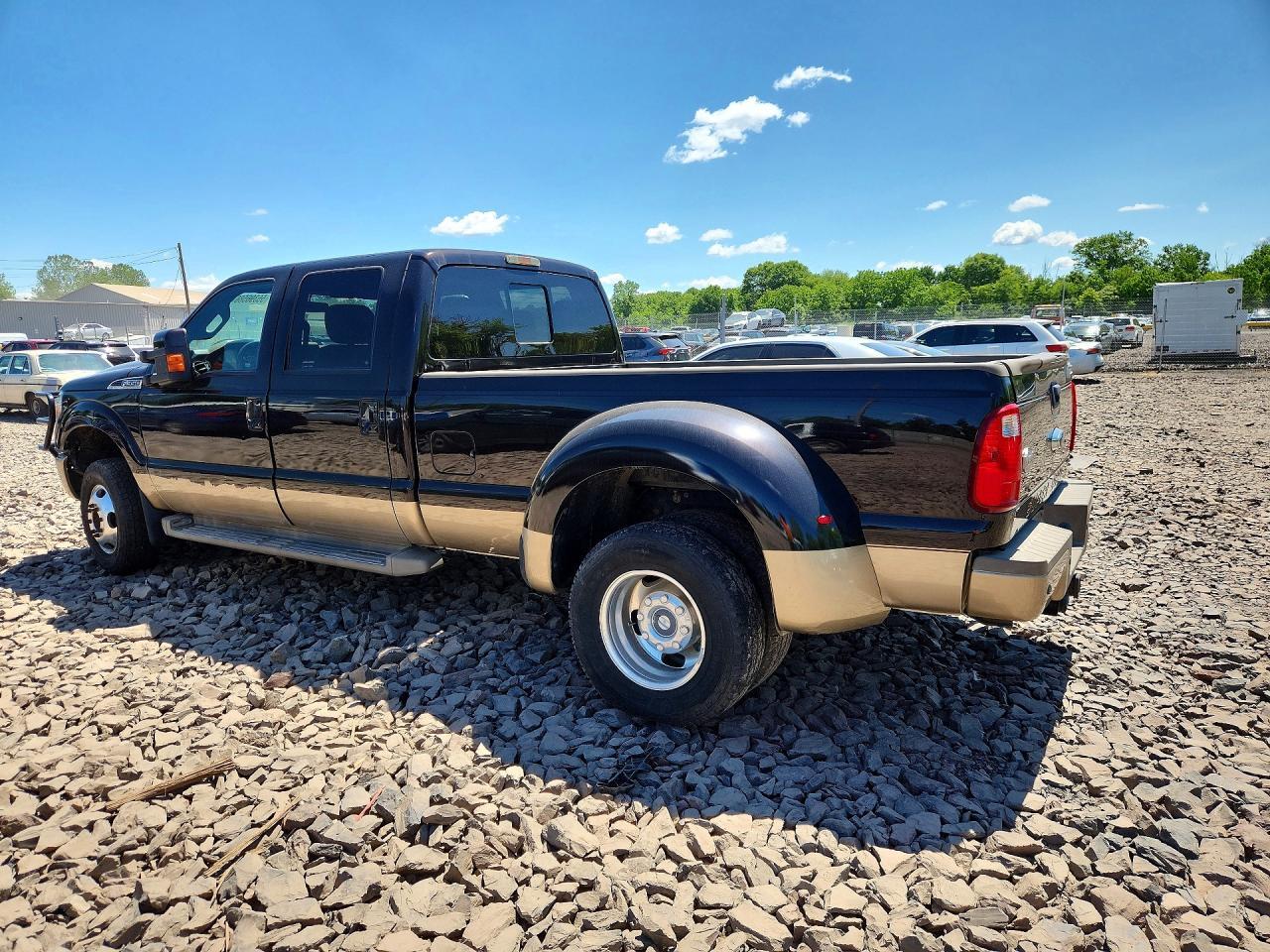 2014 Ford F350 Super Duty - Фото 2