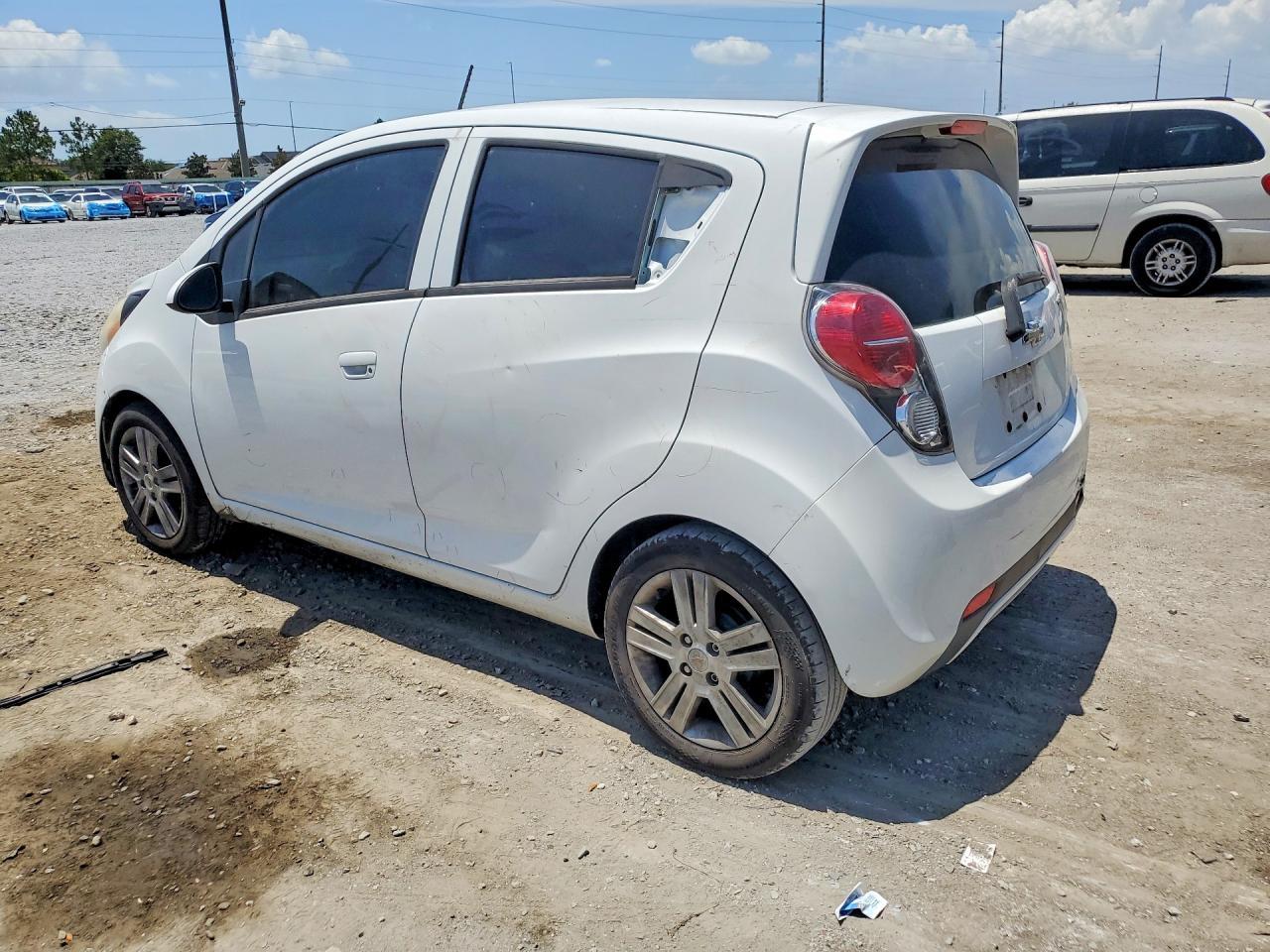 2013 Chevrolet Spark Ls - Image 2