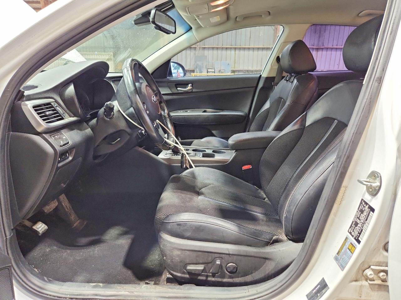 2019 Kia Optima S - Image 7
