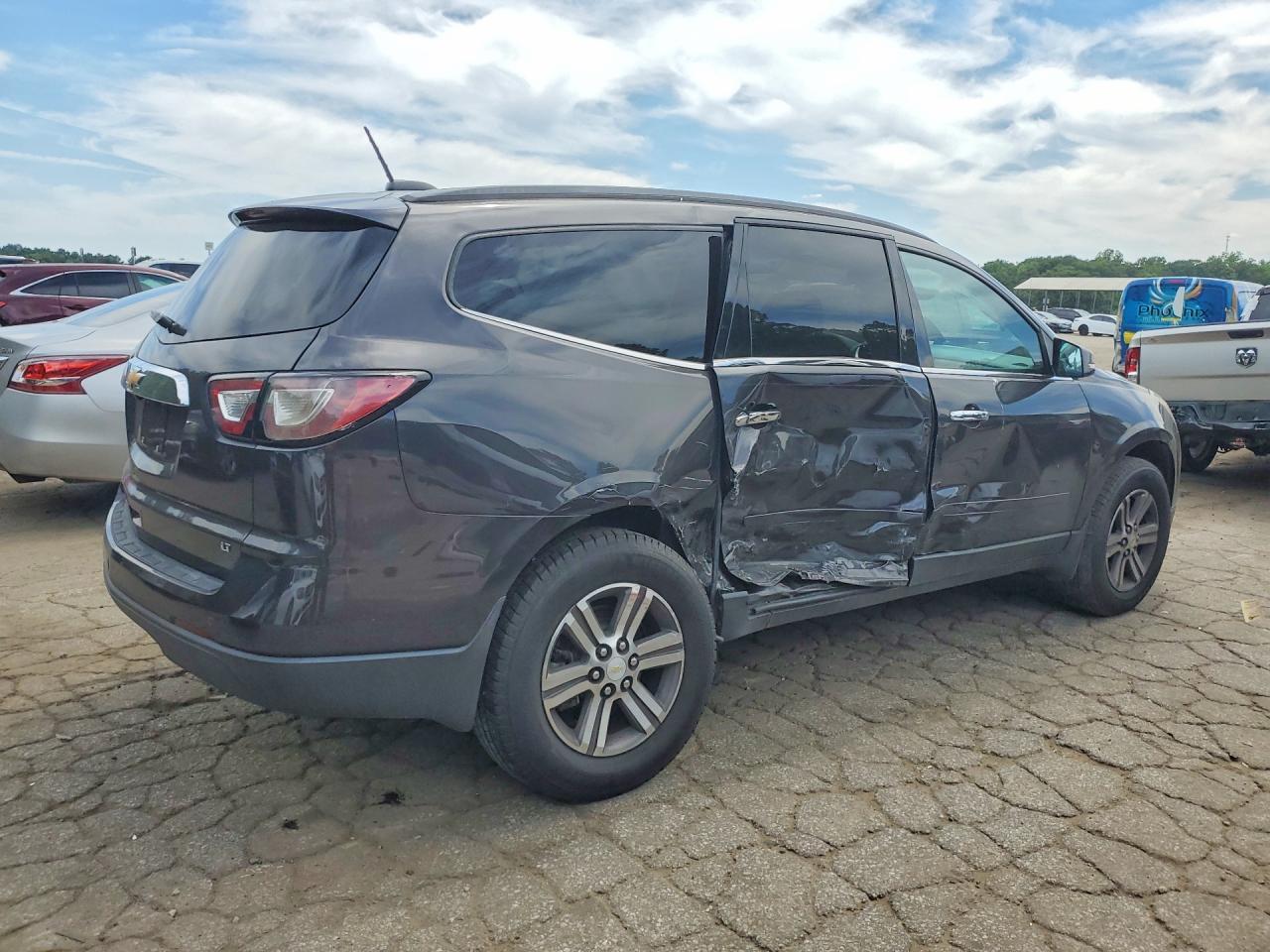 2017 Chevrolet Traverse Lt - Фото 3