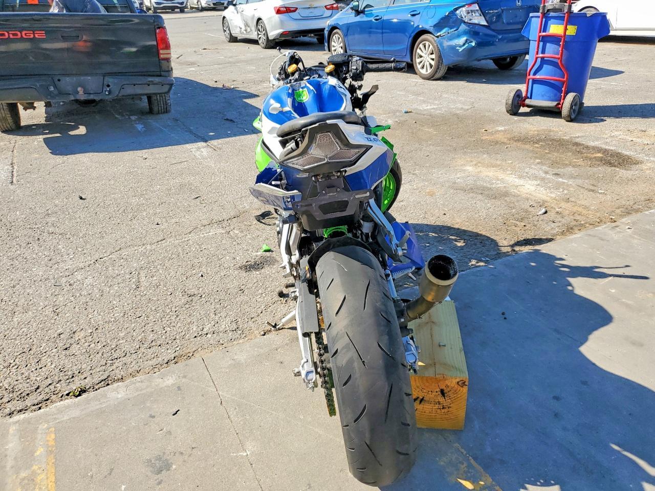 2024 Kawasaki Zx400 S - Фото 4