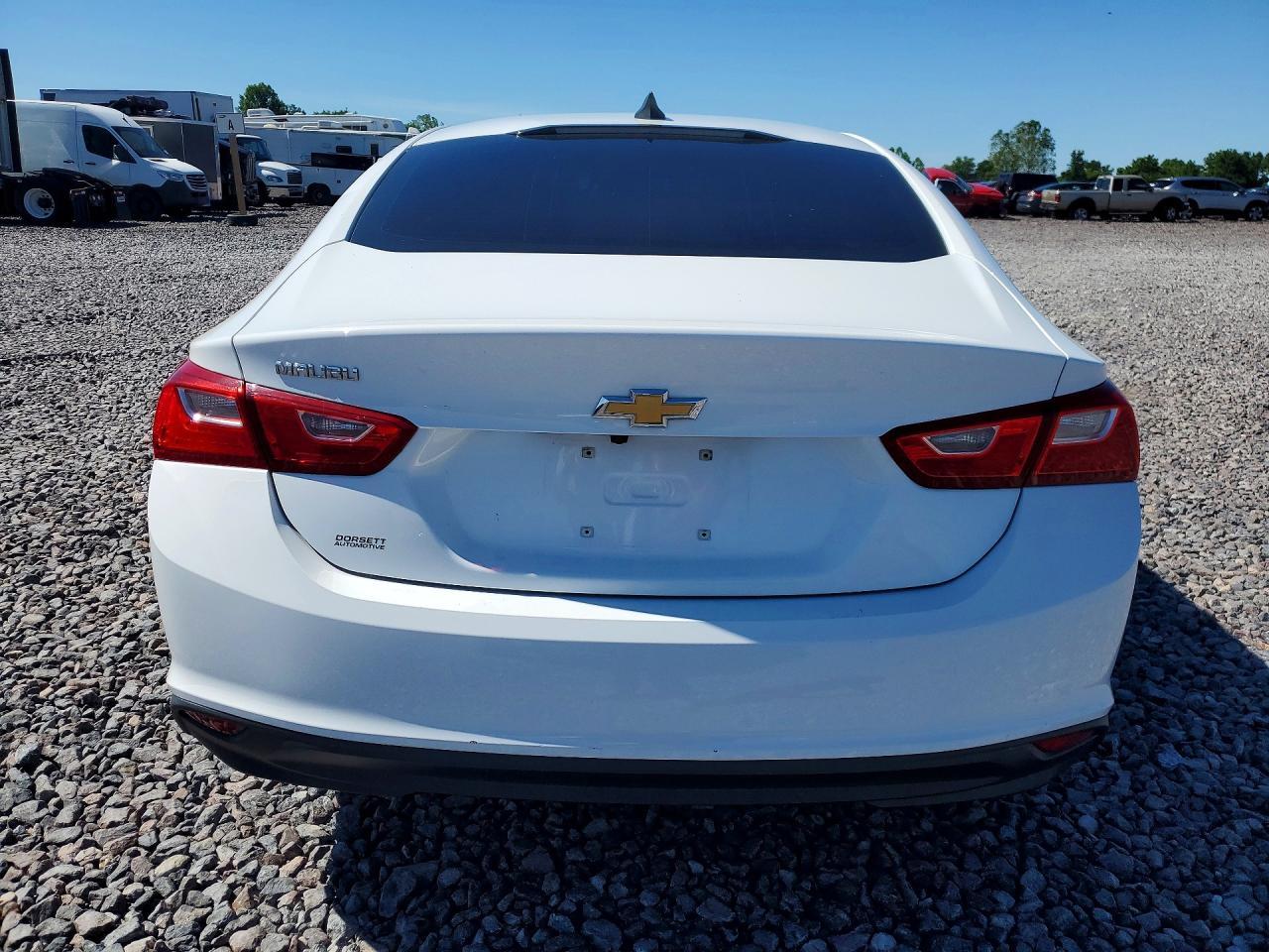 2017 Chevrolet Malibu Ls - Фото 6