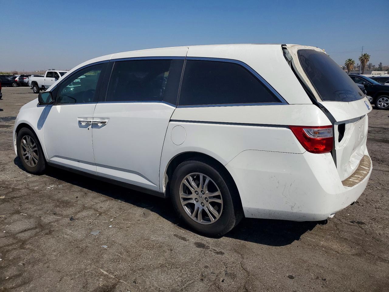 2013 Honda Odyssey Ex - Image 2