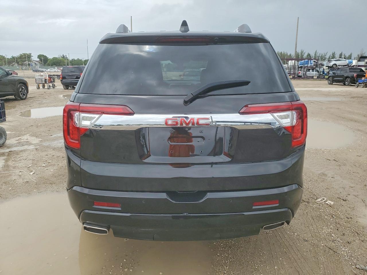 2022 GMC Acadia Denali - Фото 6