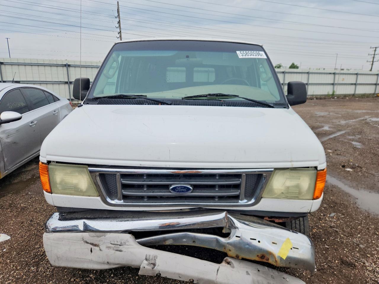 2004 Ford Econoline E350 Super Duty Wagon - Фото 5