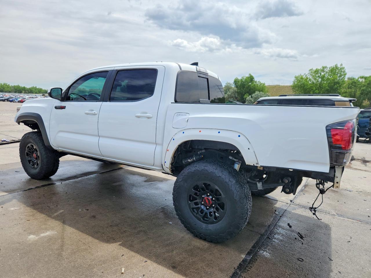 2017 Toyota Tacoma Sr V6 - Фото 2