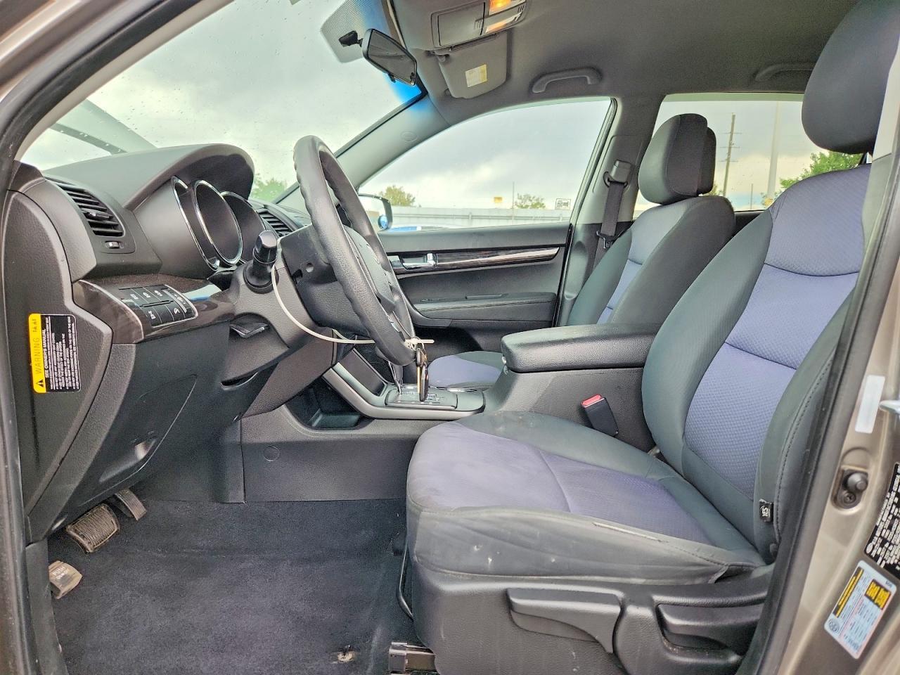 2013 Kia Sorento Lx - Image 7
