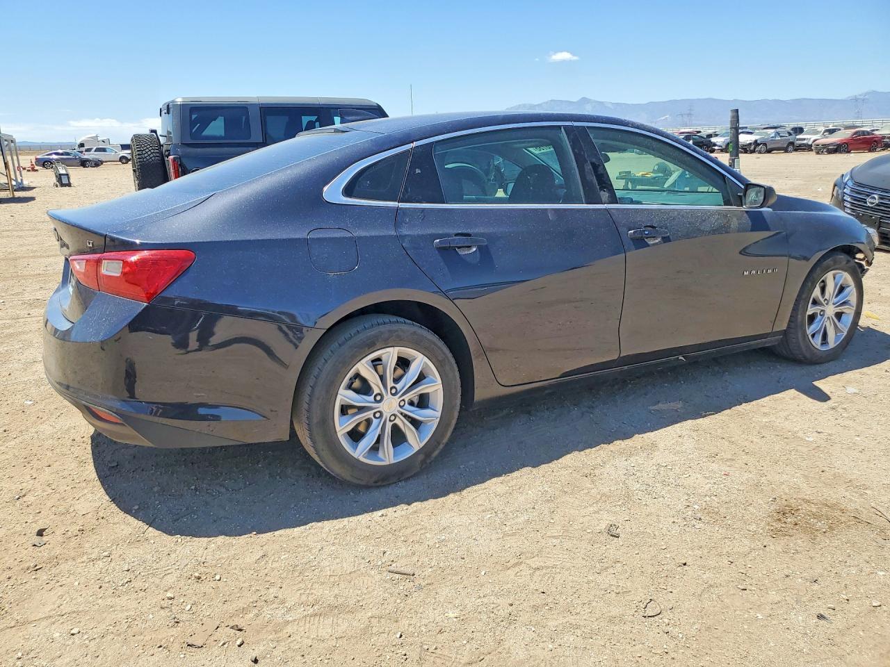2023 Chevrolet Malibu Lt - Фото 3