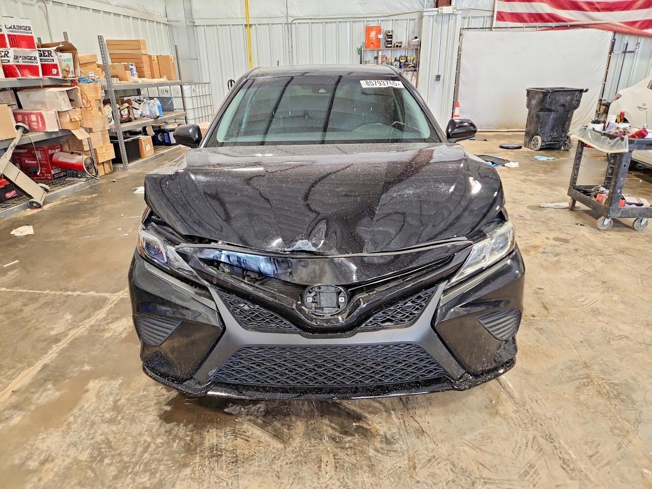 2020 Toyota Camry Se Nightshade - Image 5