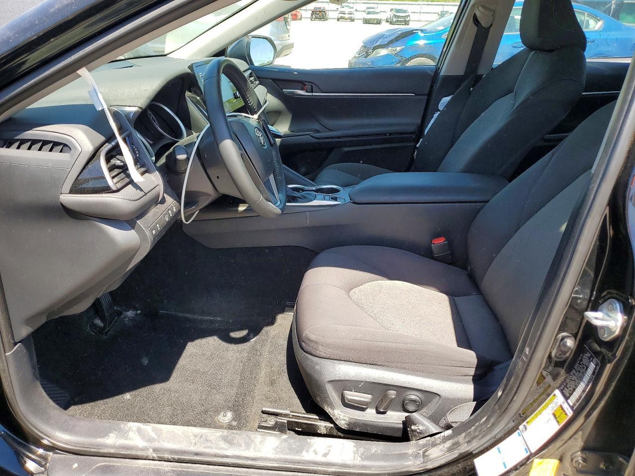 2023 Toyota Camry Le - Image 7