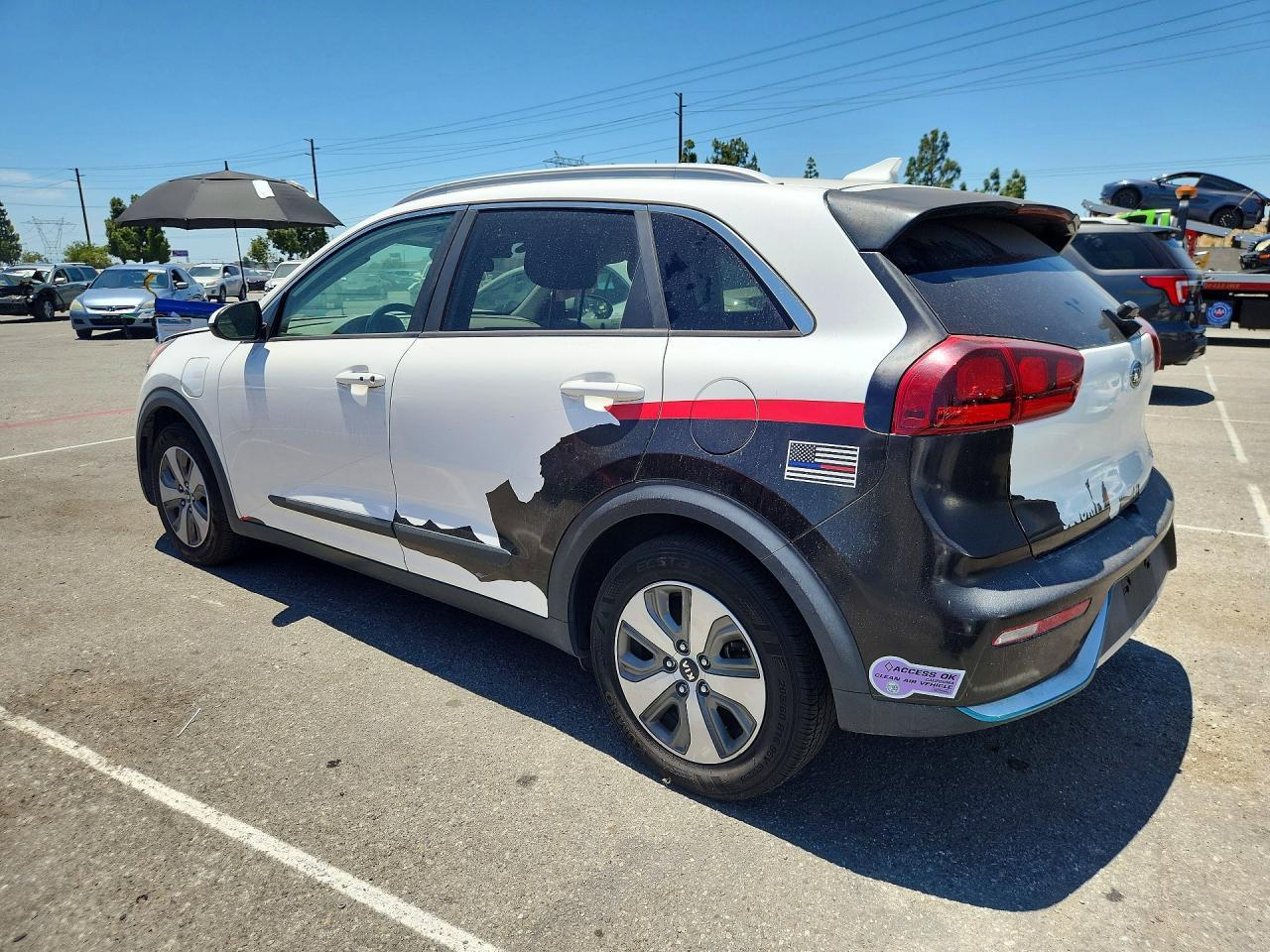 2019 Kia Niro Lx - Image 2