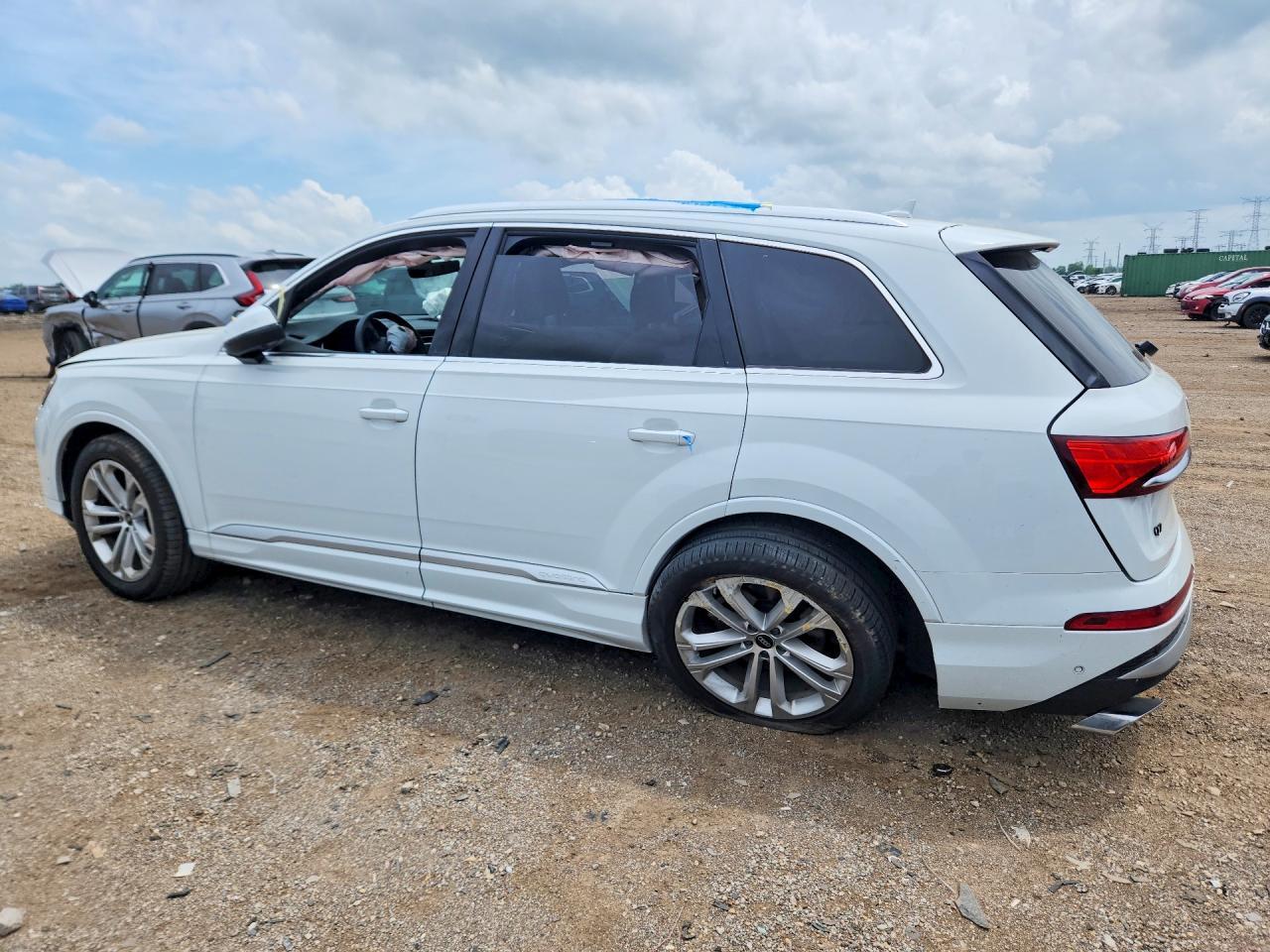 2025 Audi Q7 Premium Plus - Фото 2
