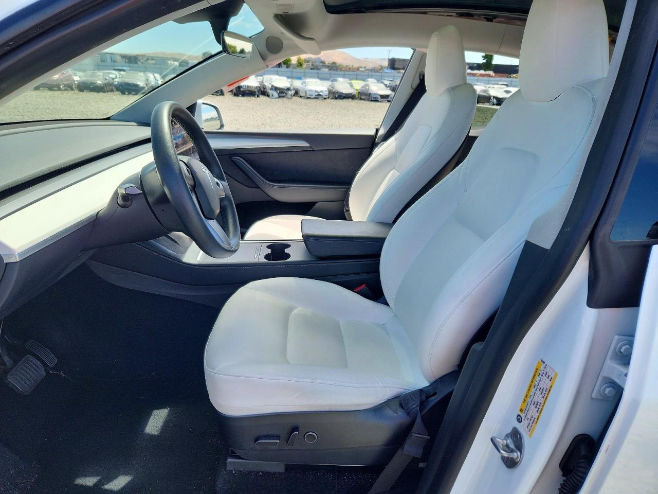 2023 Tesla Model Y - Фото 7