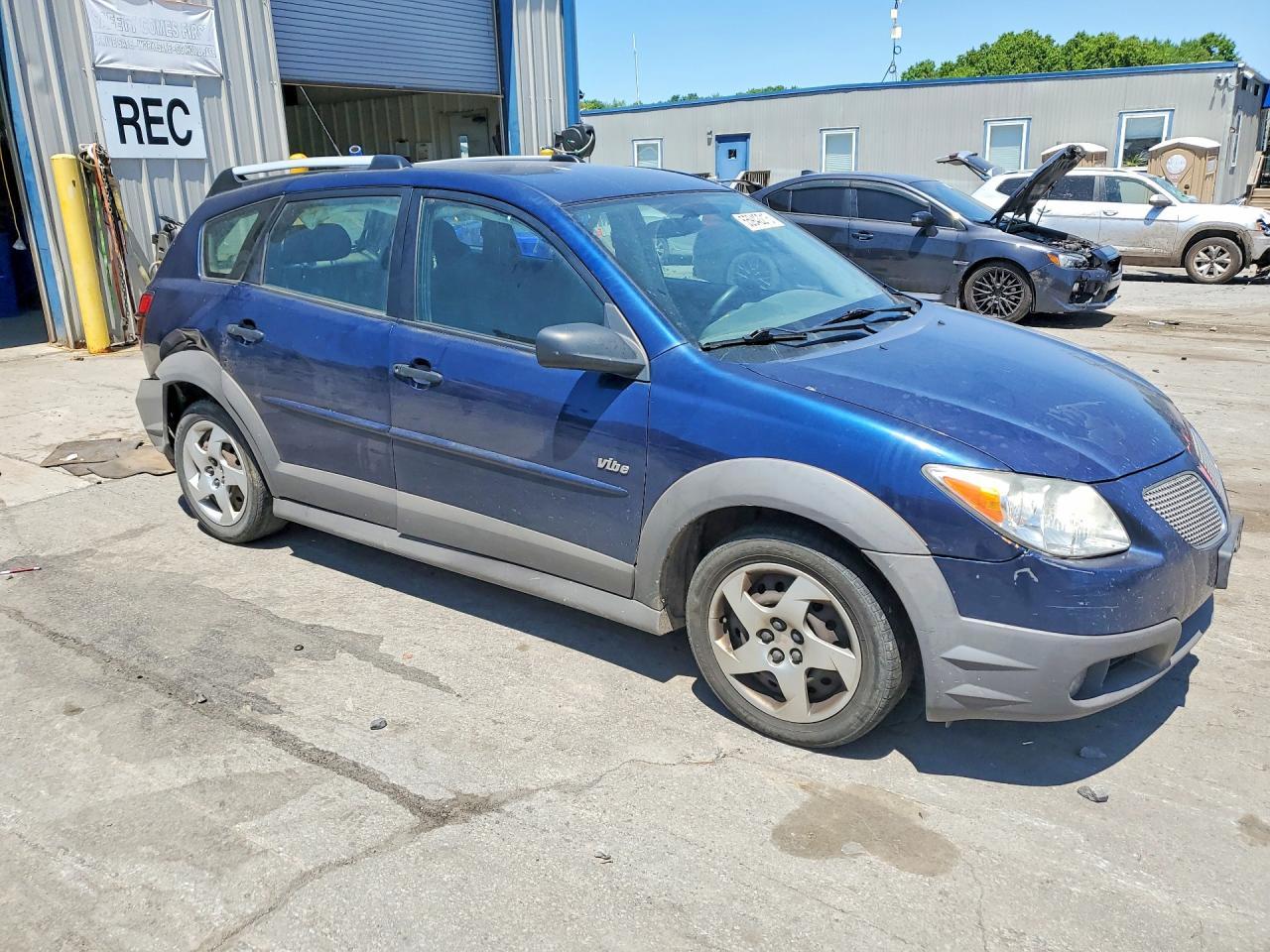 2008 Pontiac Vibe - Image 4