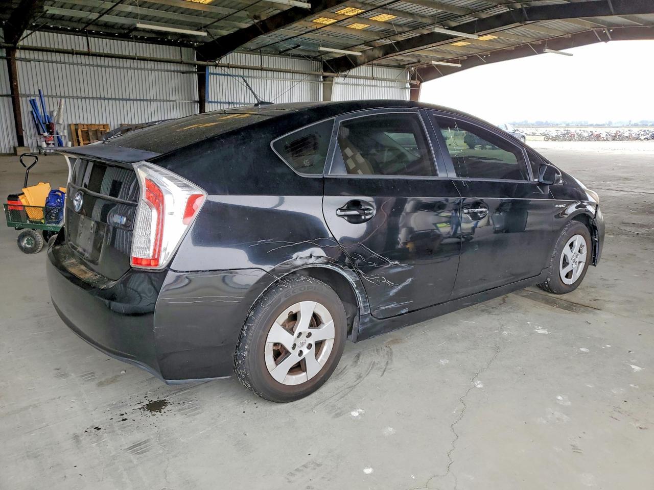 2012 Toyota Prius Three - Image 3