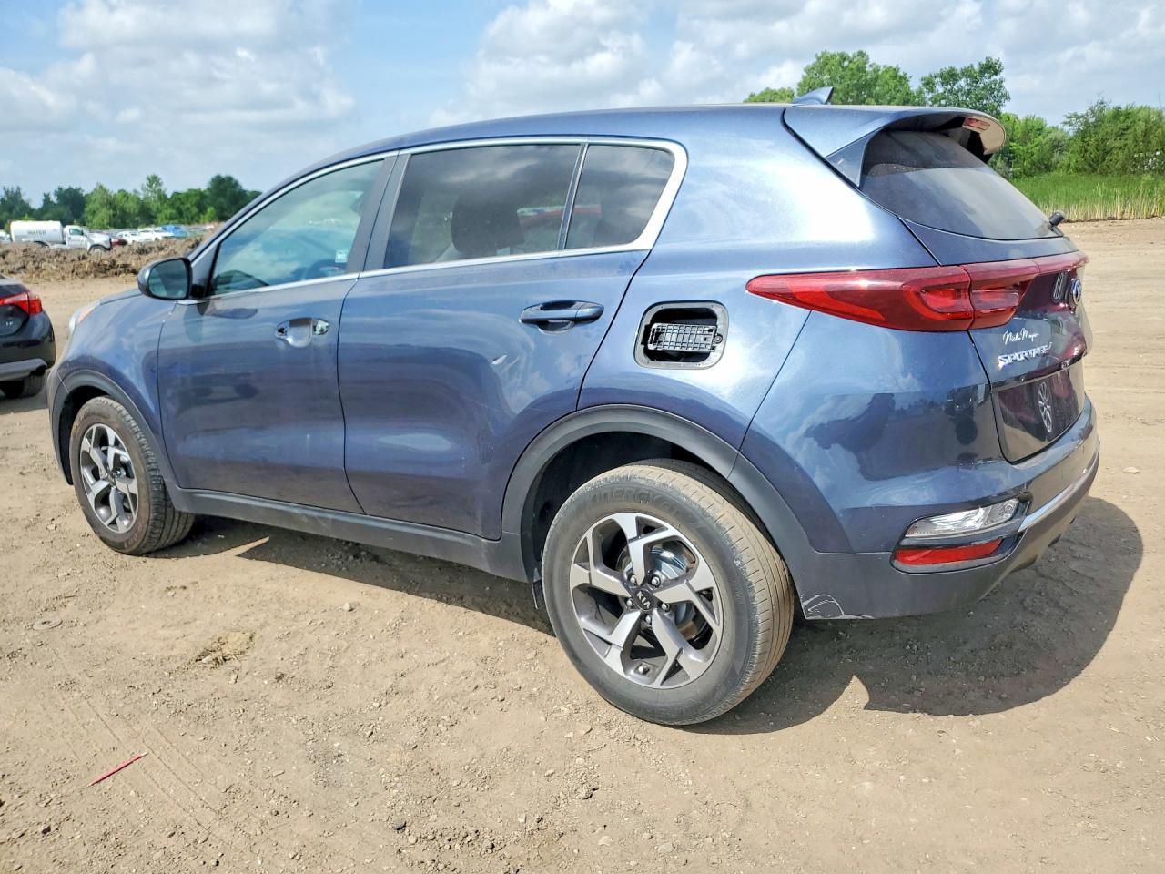 2020 Kia Sportage Lx - Image 2