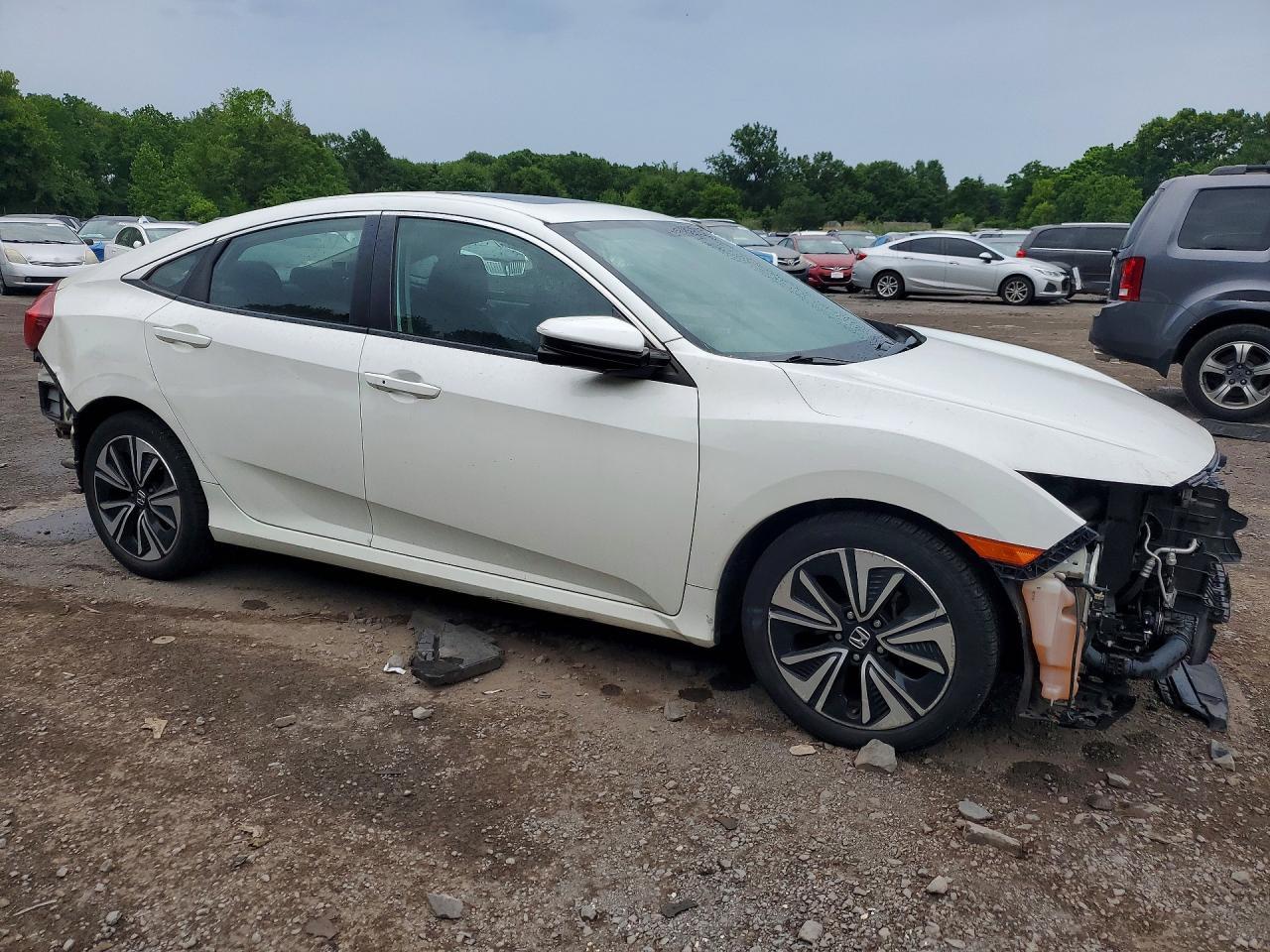 2017 Honda Civic Ex - Image 4