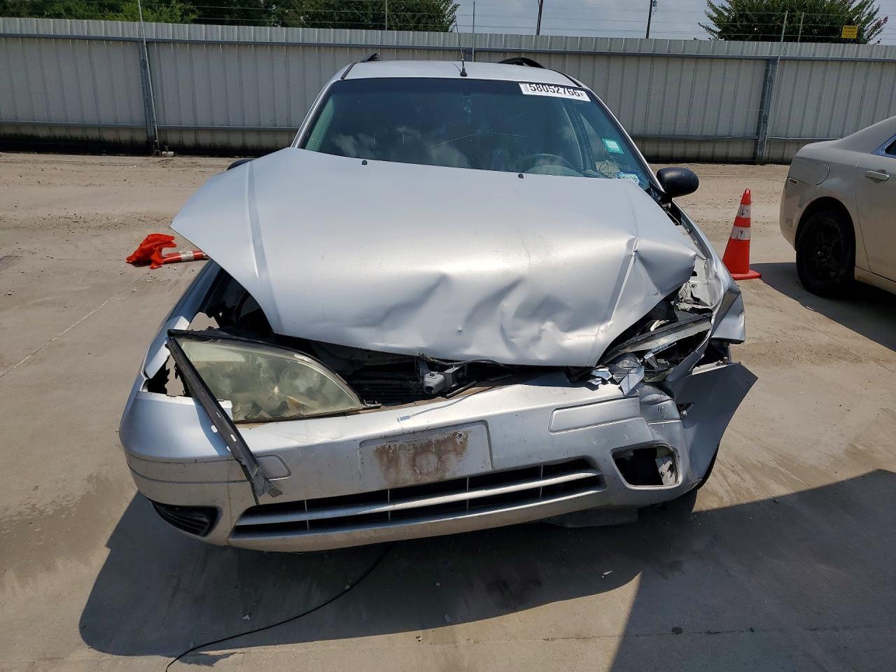2005 Ford Focus Zxw - Фото 5