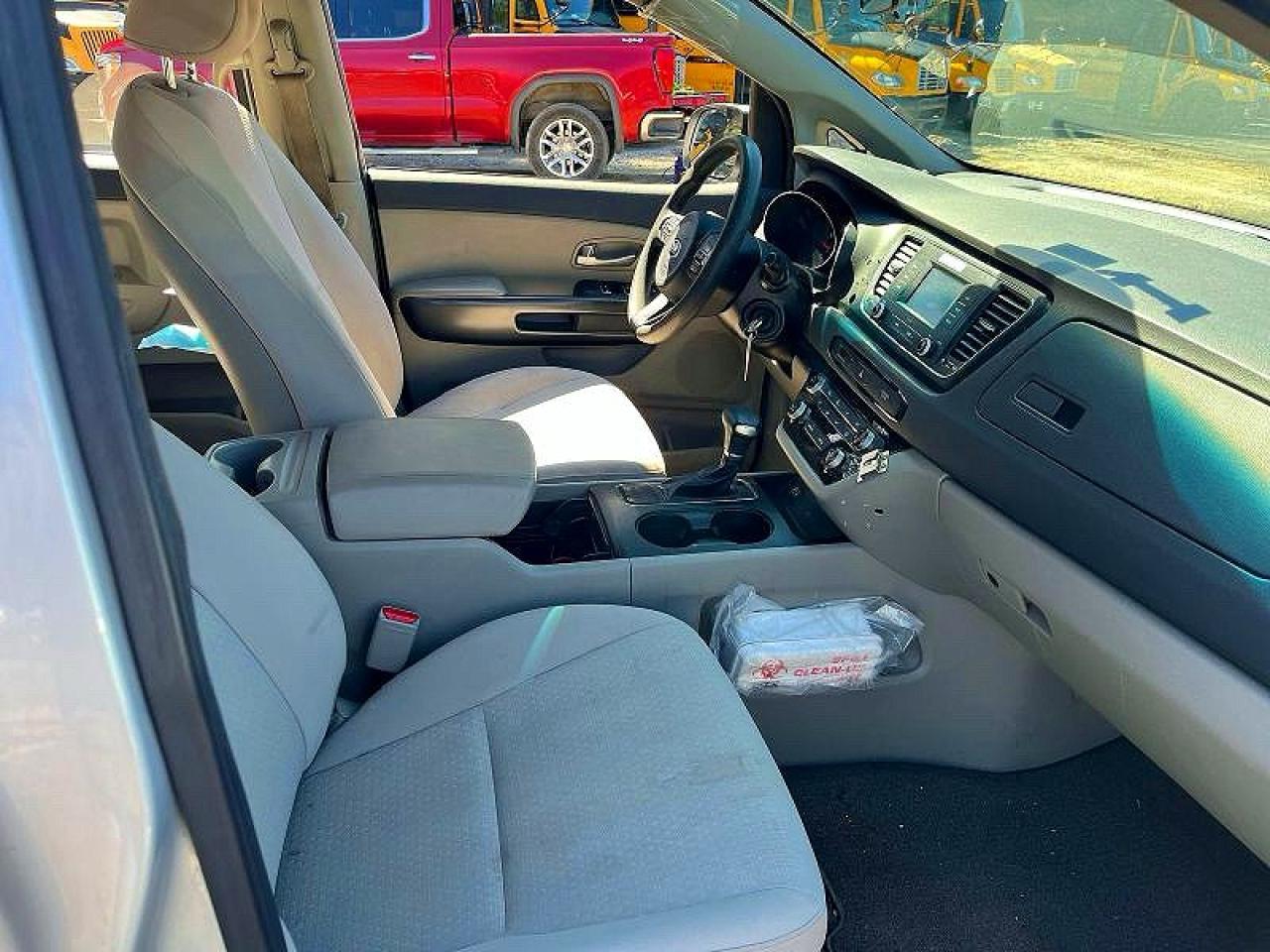2018 Kia Sedona L - Фото 5