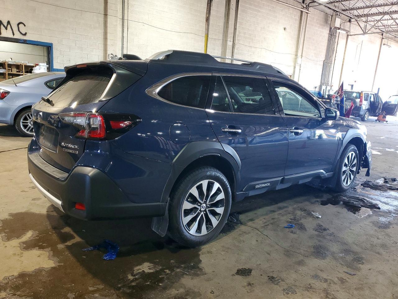 2025 Subaru Outback Touring - Фото 3