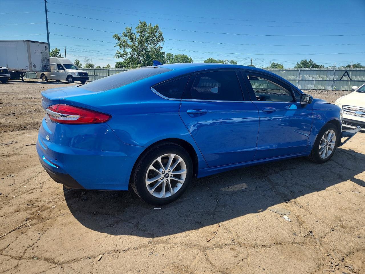 2020 Ford Fusion Se - Image 3