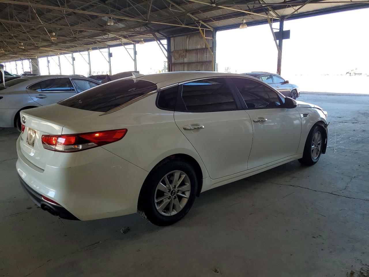 2017 Kia Optima Lx - Image 3