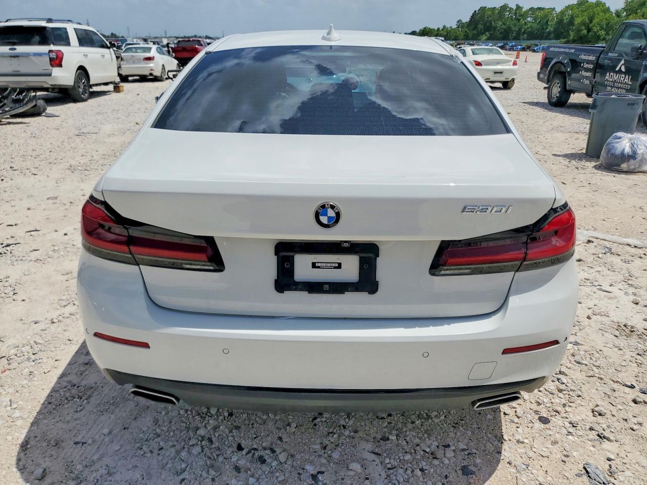 2022 BMW 530 I - Фото 6