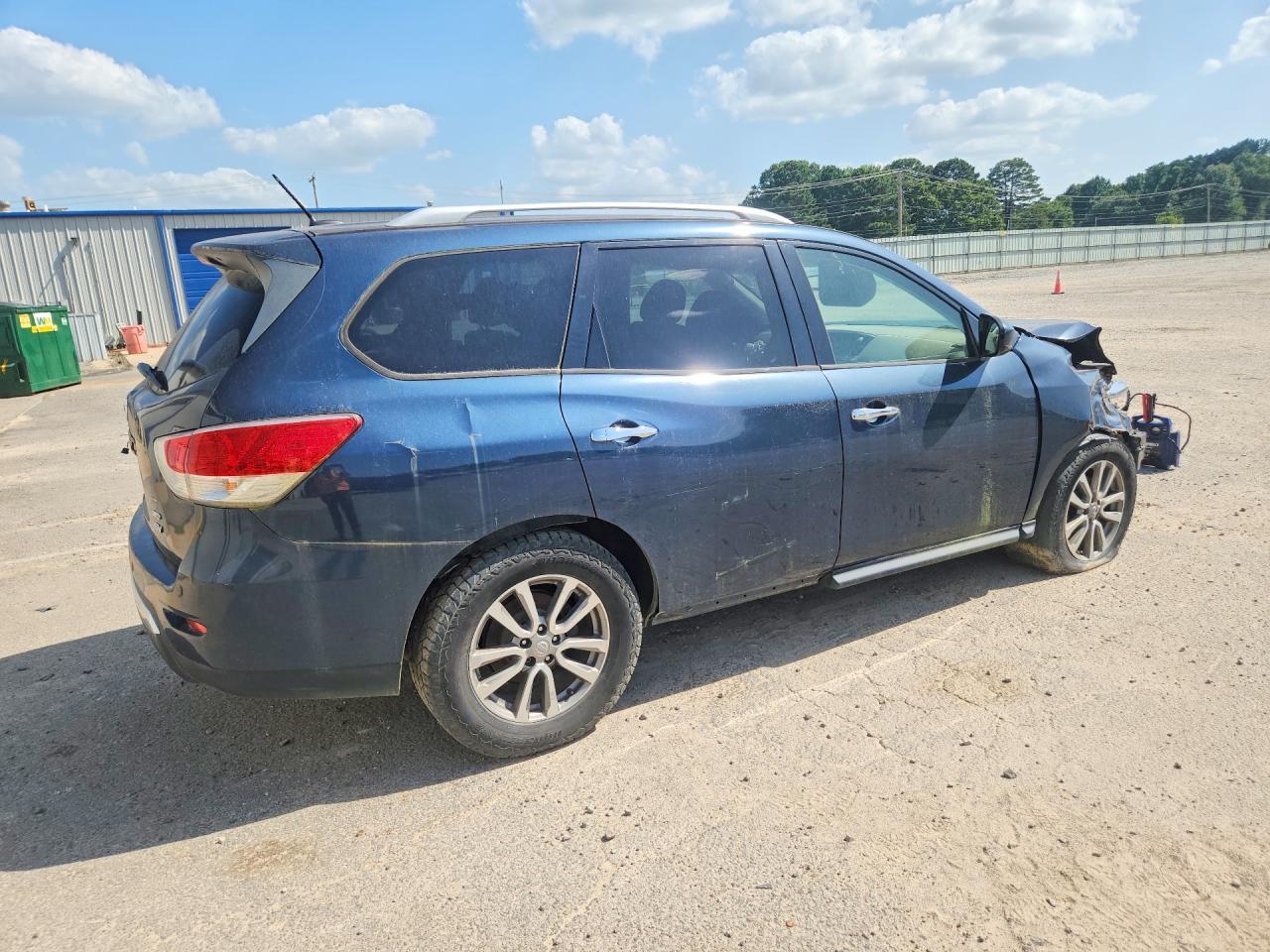 2015 Nissan Pathfinder Sv - Image 3