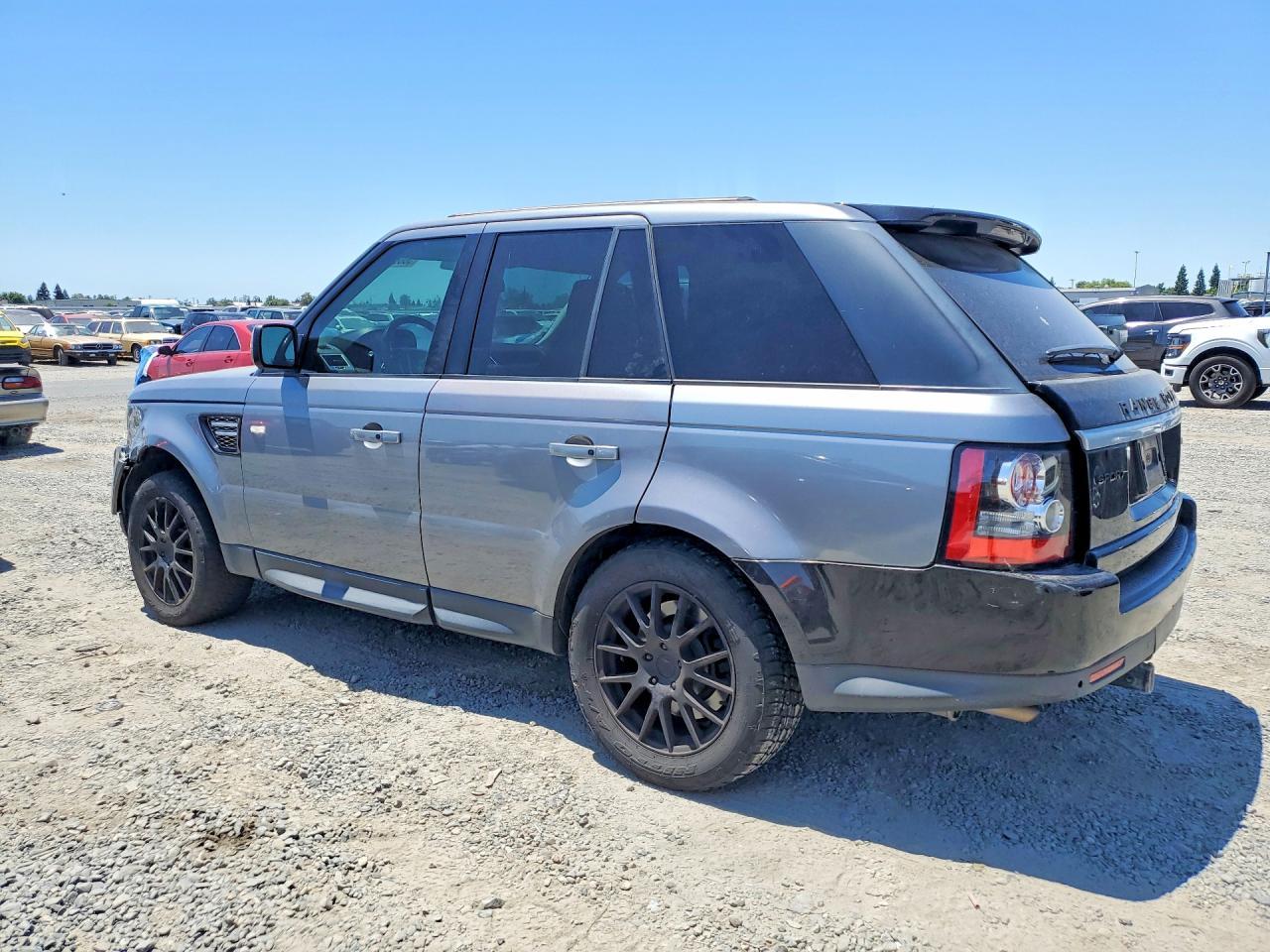 2012 Land Rover Range Rover Sport Hse Luxury - Image 2