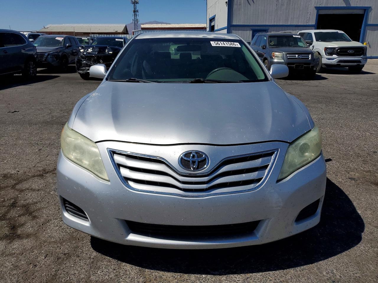 2010 Toyota Camry Le - Image 5