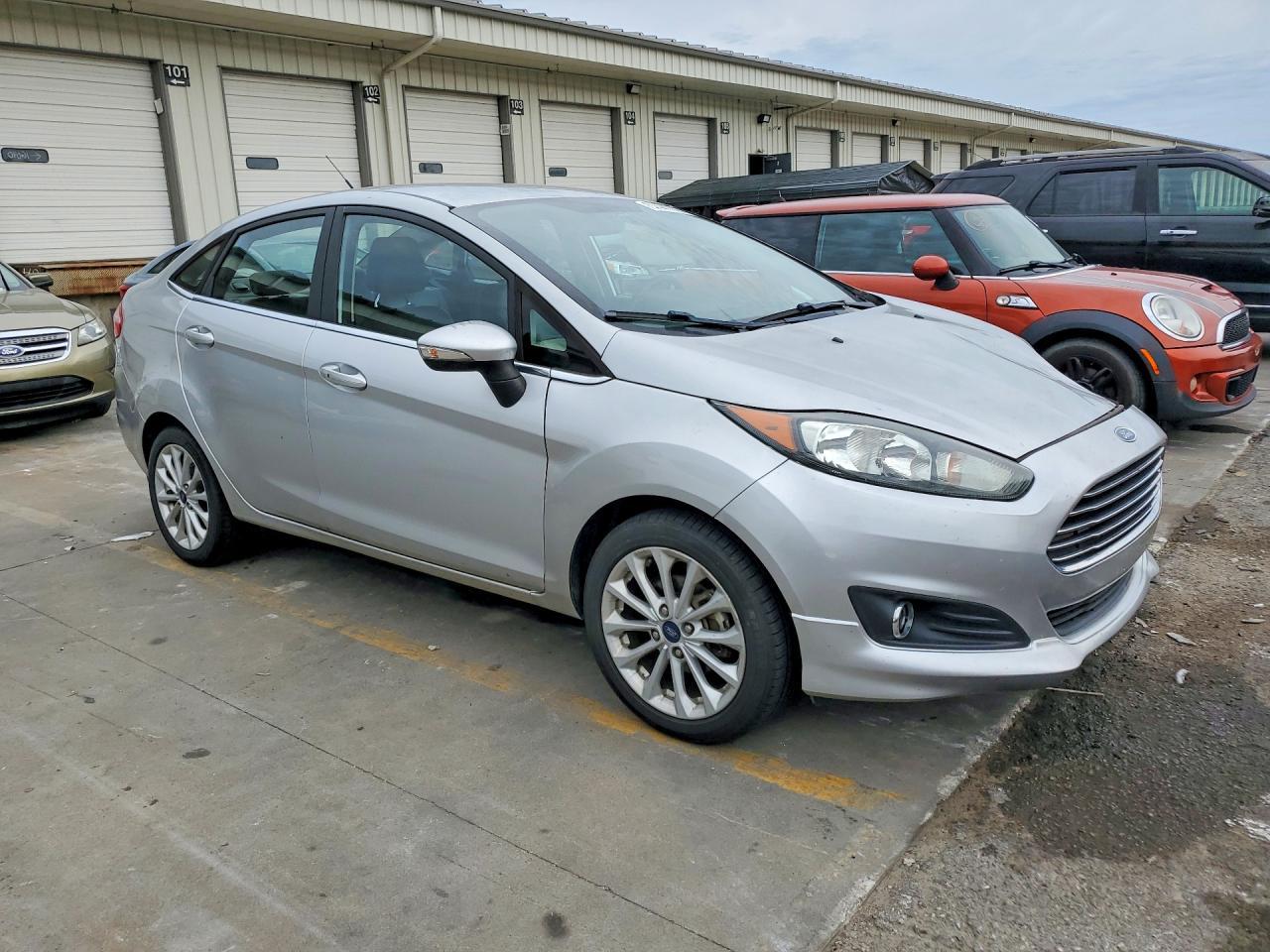 2018 Ford Fiesta Titanium - Фото 4
