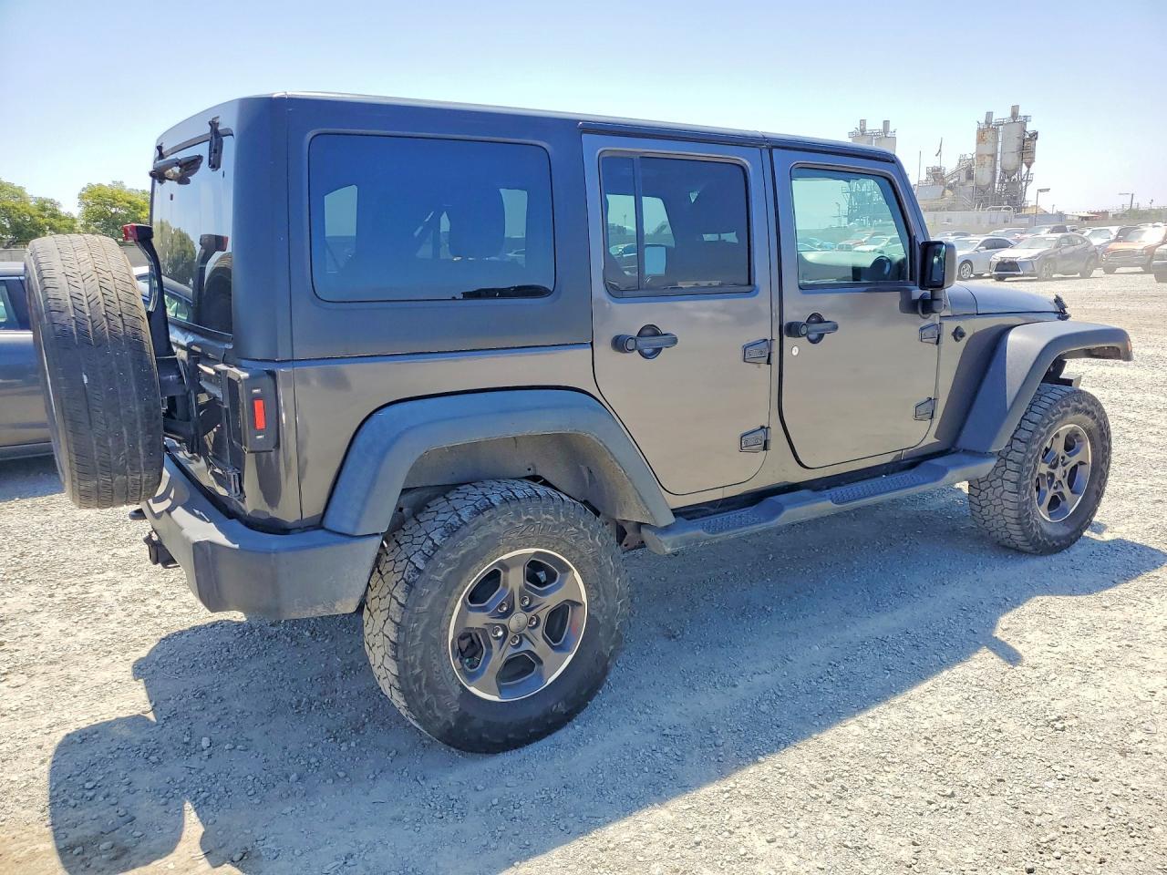 2017 Jeep Wrangler Unlimited Sport - Image 3