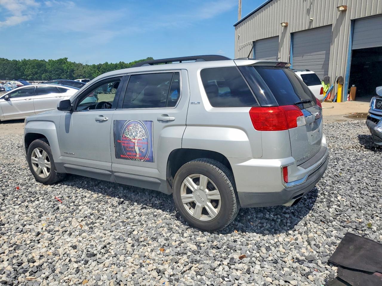 2016 GMC Terrain Sle - Image 2