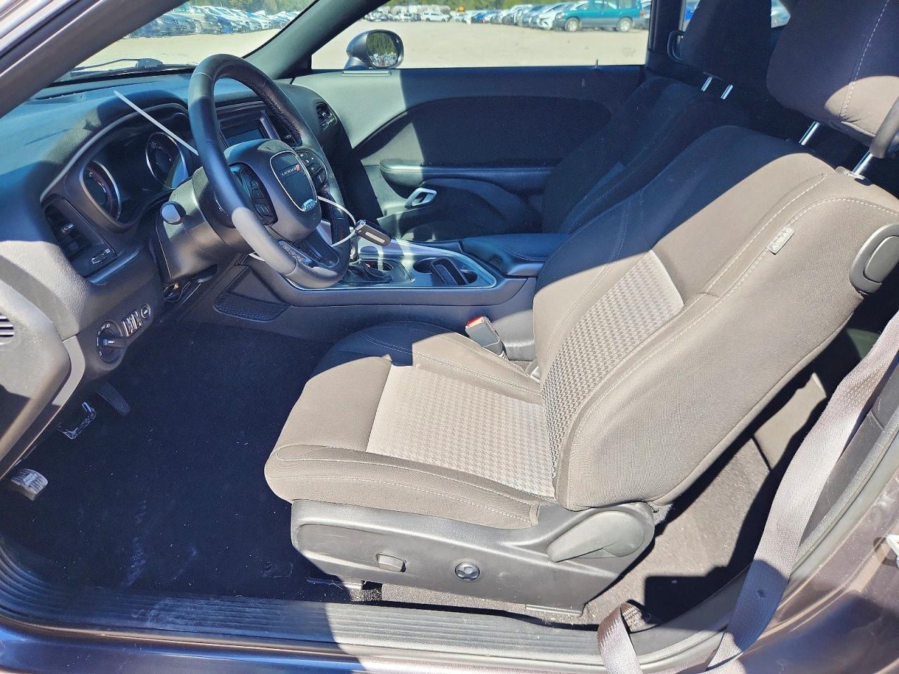 2021 Dodge Challenger Sxt - Image 7