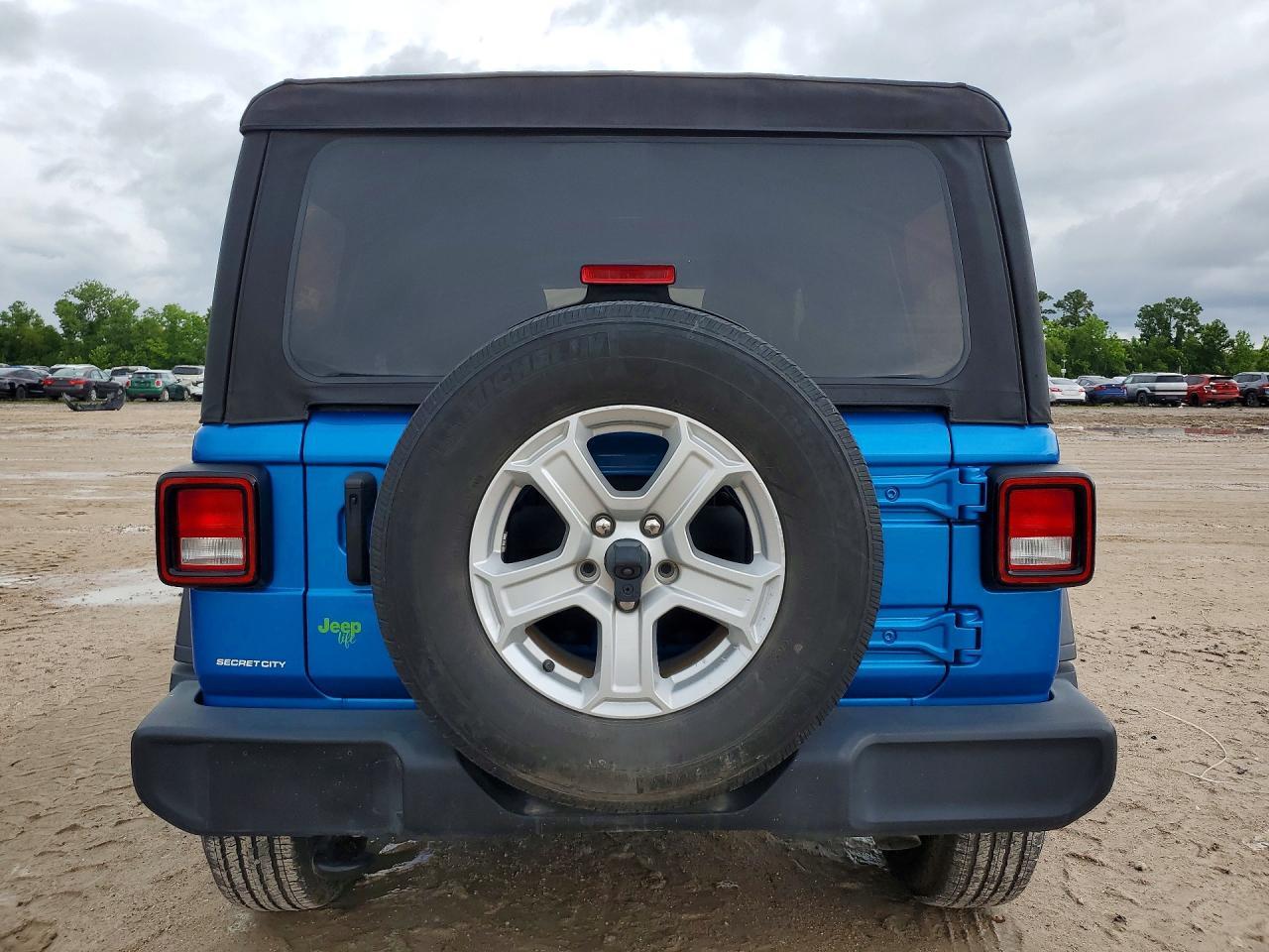 2022 Jeep Wrangler Unlimited Sport - Image 6