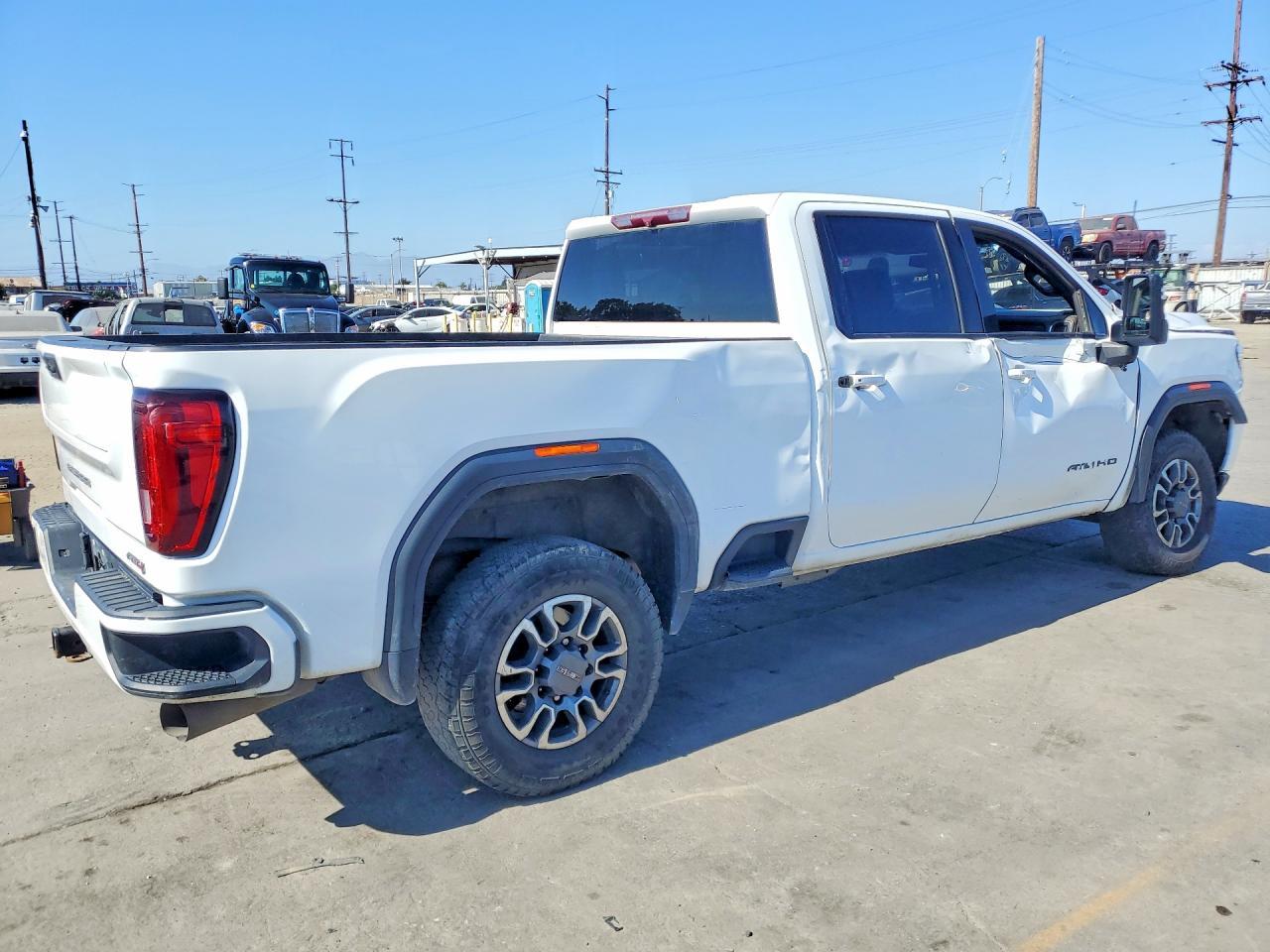 2022 GMC Sierra K2500 At4 - Фото 3