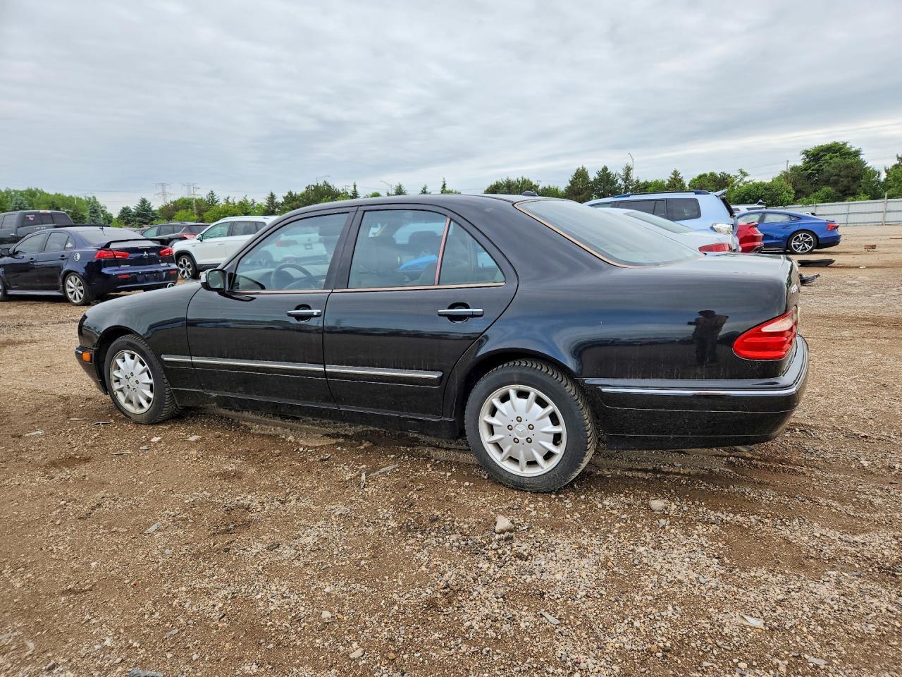 2000 Mercedes-Benz E 320 - Фото 2