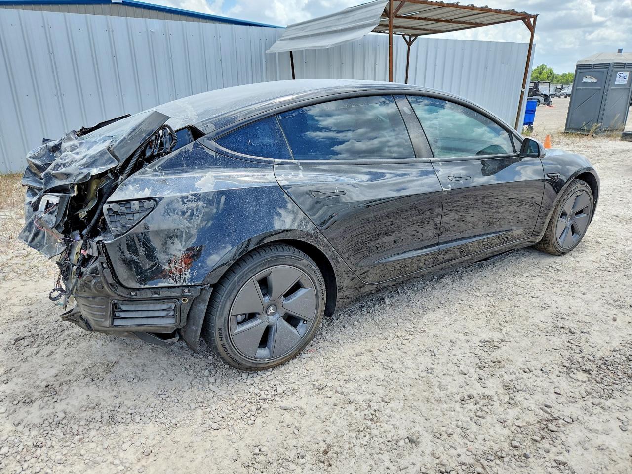 2023 Tesla Model 3 - Image 3