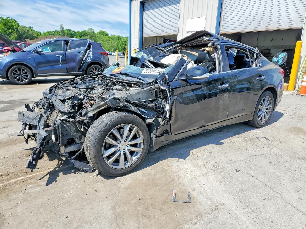 2015 Infiniti Q50 Premium