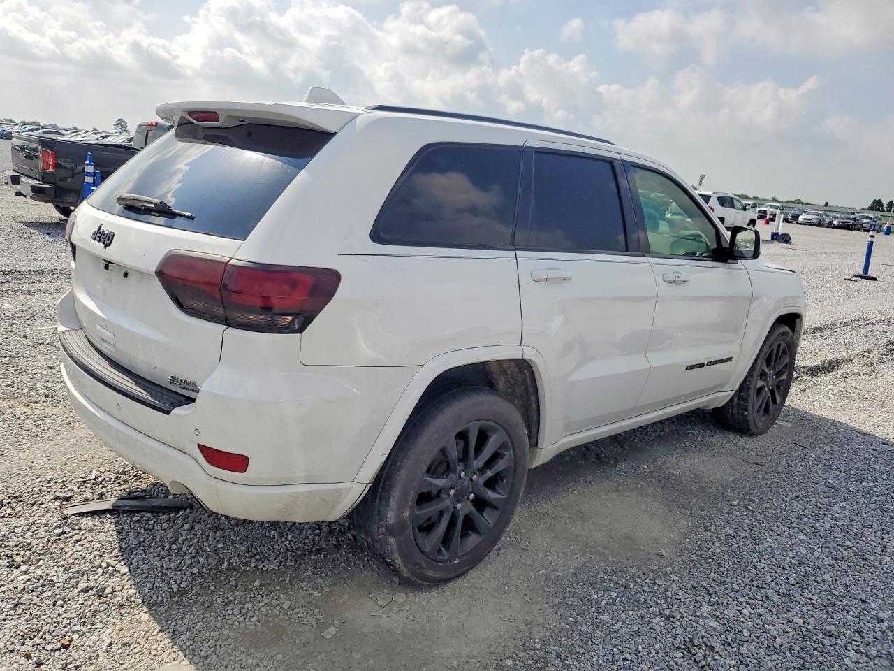 2018 Jeep Grand Cherokee Lared - Фото 3