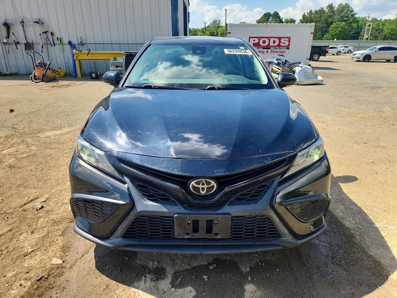2022 Toyota Camry Se - Image 5