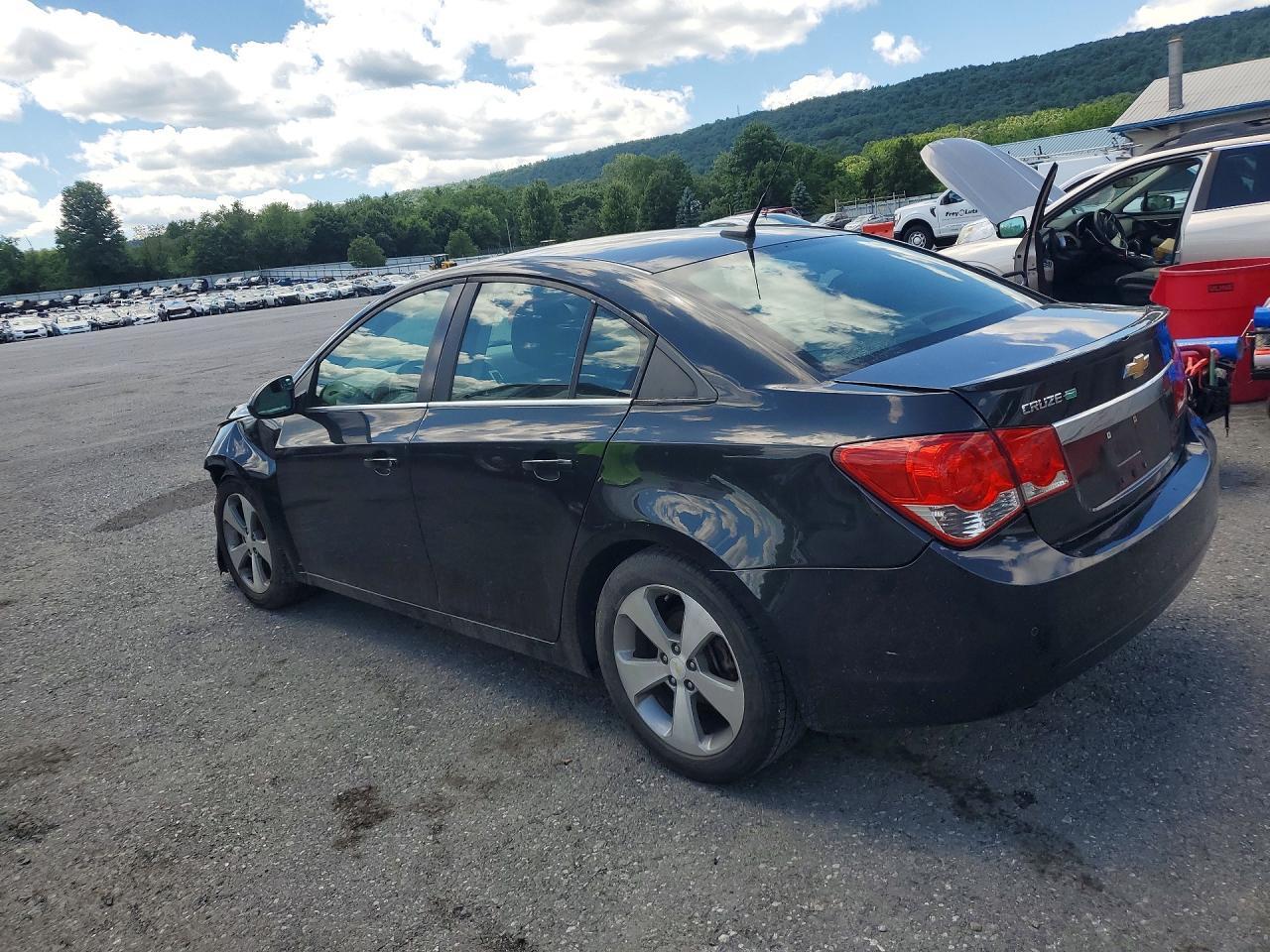 2011 Chevrolet Cruze Lt - Image 2